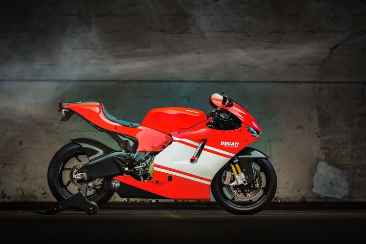 Ducati Desmosedici RR