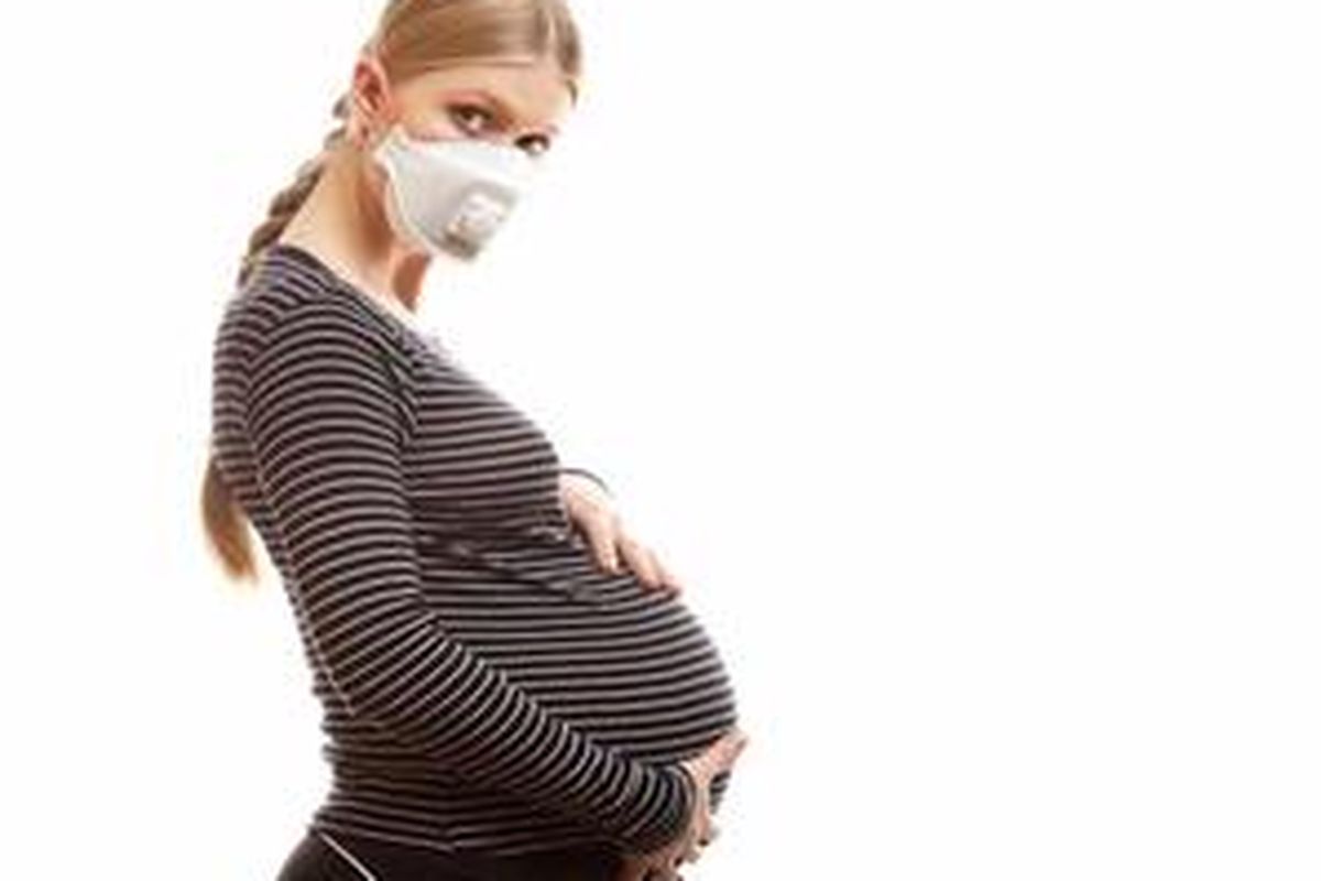 Saat sakit, ibu hamil perlu berkonsultasi dalam mengonsumsi obat.