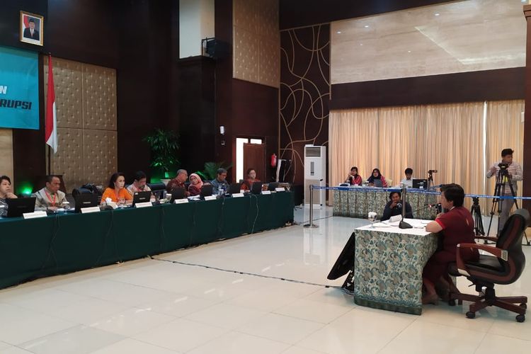Calon pimpinan Komisi Pemberantasan Korupsi (KPK) periode 2019-2023, Lili Pintauli Siregar,di Gedung Kementerian Sekretariat Negara, Jakarta Pusat, Rabu (28/8/2019).  