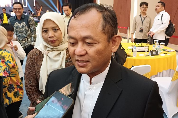 Sekjen Golkar Sarmuji Luncurkan Buku “Kekuasaan yang Menolong” Berisi Pandangan Politiknya