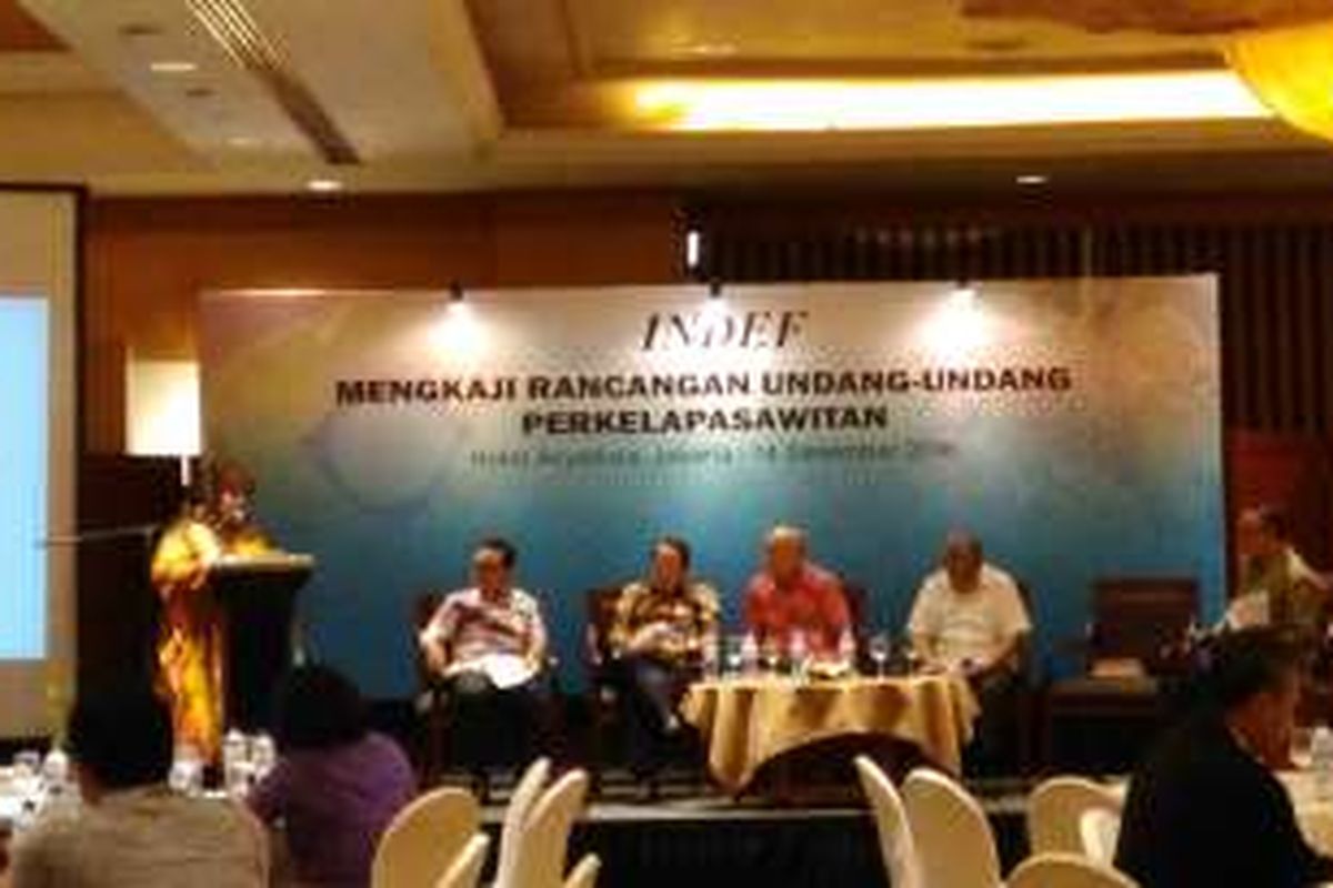 Diskusi Mengkaji Rancangan Undang-Undang Perkelapasawitan di Hotel Aryaduta, Jakarta, Rabu (14/12/2016).