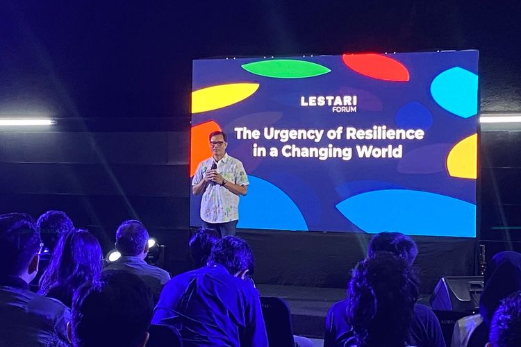 VP Sustainability KG Media, Wisnu Nugroho, dalam Lestari Forum #1 bertema The Urgency of Resilience in a Changing World  di Menara Kompas, Jakarta Pusat, Kamis (27/2/2025). 