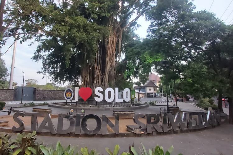 Salah satu stadion legendaris Indonesia, Stadion Sriwedari Solo.