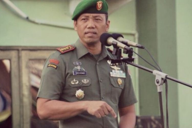 Danrem 152/Babullah Ternate, Kolonel Inf. Sachono