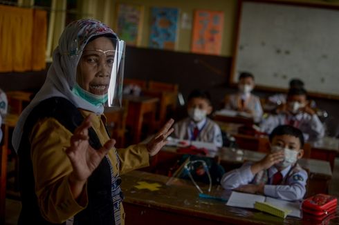 Menteri Nadiem: 30 Persen Sekolah Sudah Gelar Pembelajaran Tatap Muka Terbatas