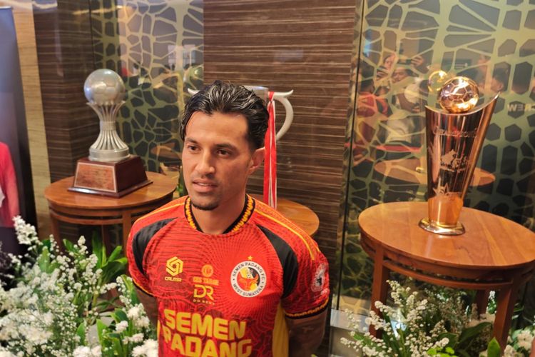 Stefano Lilipaly Ungkap Alasan Terima Pinangan Semen Padang