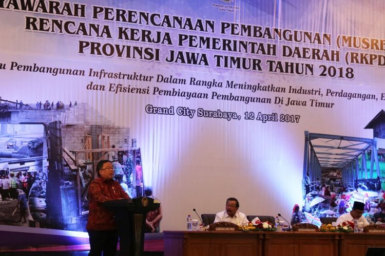 Menteri Perencanaan Pembangunan Nasional (PPN) atau Kepala Badan Perencanaan Pembangunan (Bappenas) Bambang Brodjonegoro saat Pembukaan Musyawarah Perencanaan Pembangunan Provinsi (Musrenbangprov) Jawa Timur.