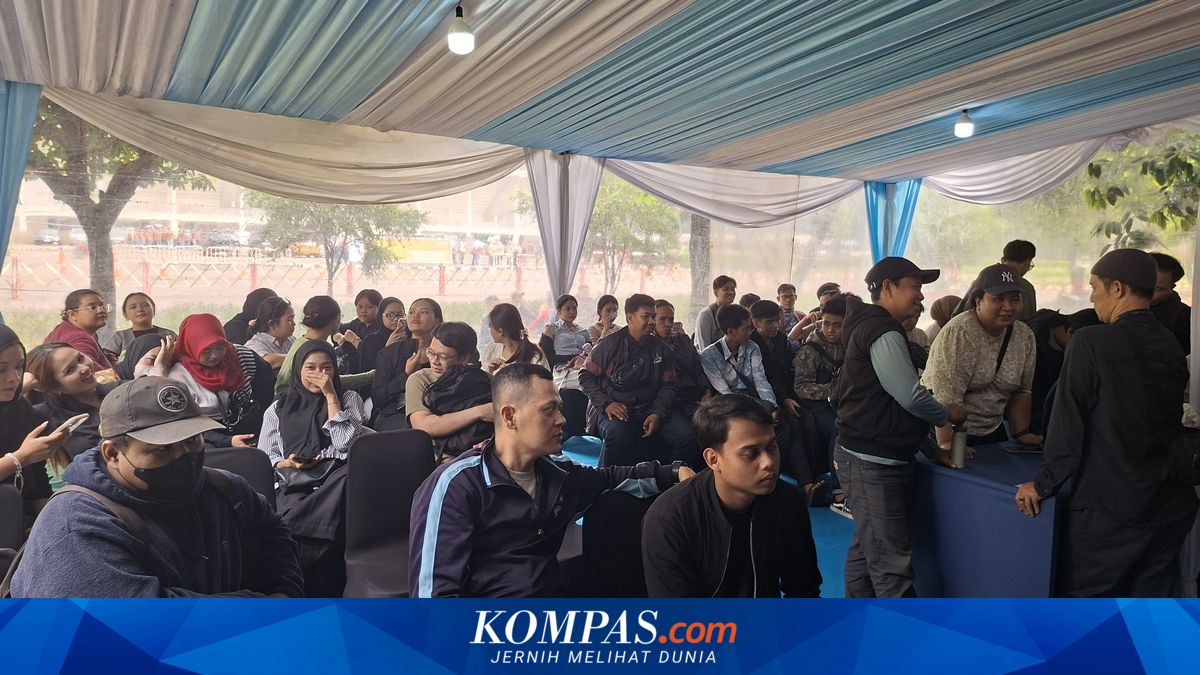 Nasib Karyawan Hotel Sultan yang Menanti Kembali Dipekerjakan