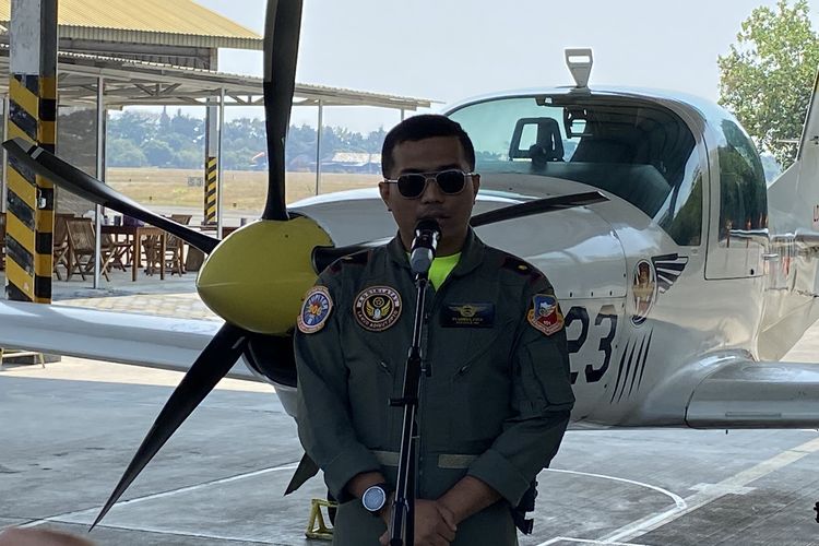 Komandan flight A Skadik 101 Lanud Adisutjipto Mayor Pnb Syahrul Jaya di Skadik 101, Lanud Adisutjipto, Sleman, DIY, Kamis (24/8/2023).