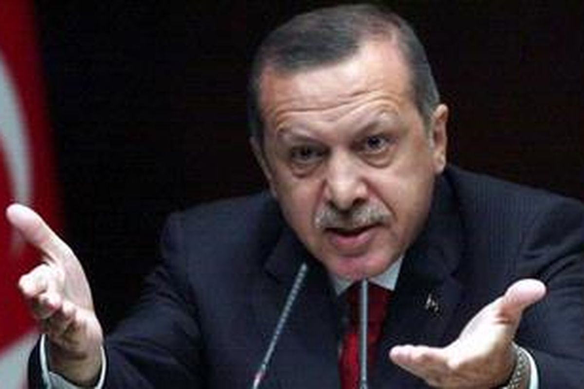 Perdana Menteri Turki Recep Tayyip Erdogan menolak untuk menyerahkan Tareq al-Hashemi ke pemerintah Irak.