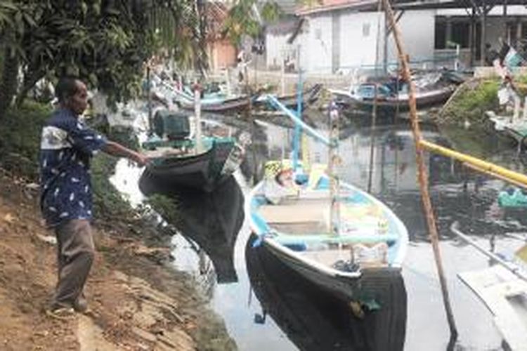 Perahu motor milik korban yang ditemukan nelayan saat pencarian. 
