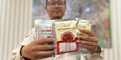 Makanan Siap Santap Bercita Rasa Nusantara Disiapkan untuk Jamaah Haji saat Fase Armuzna