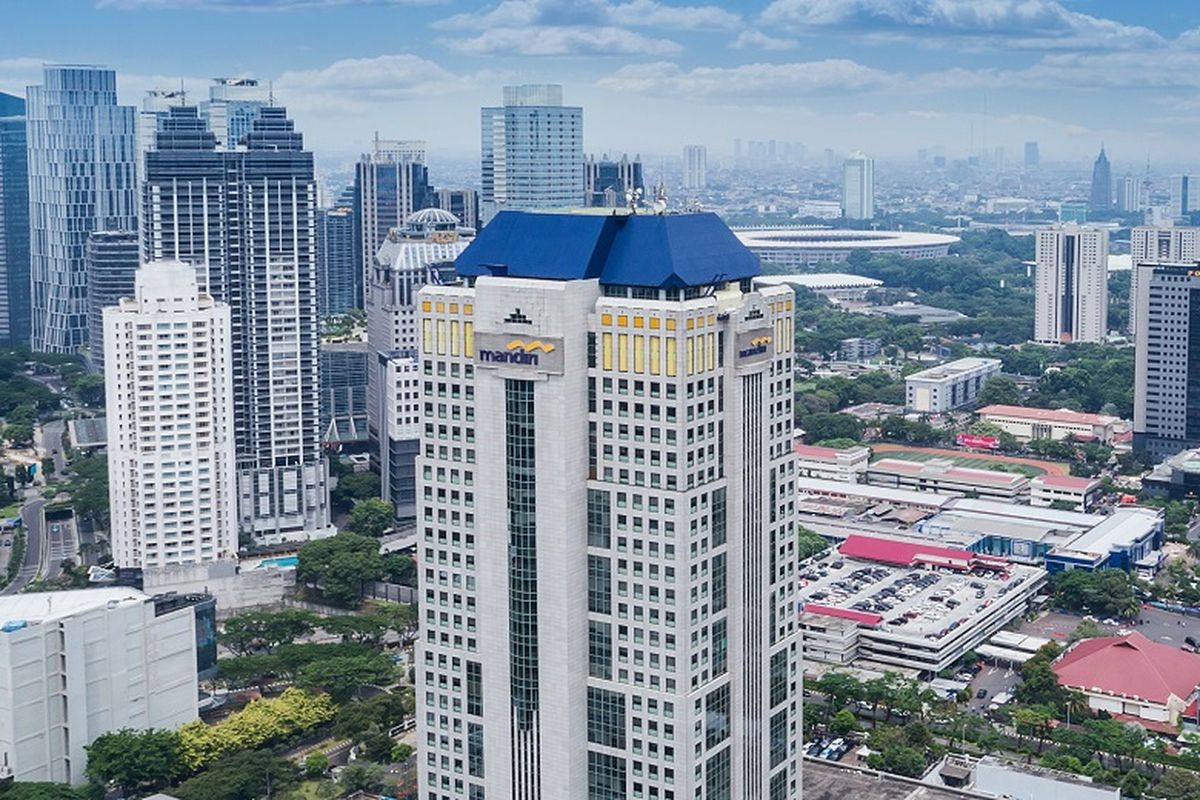 Plaza Mandiri, kantor pusat Bank Mandiri di Jalan Gatot Subroto, Jakarta.