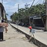 Bahaya Mengintai, 11 Tahun Jalan Beda Tinggi di Penjaringan Tak Kunjung Diperbaiki