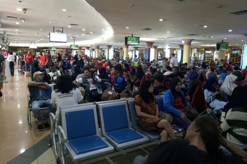 Merapi Erupsi, Bandara Adisutjipto Yogyakarta Ditutup