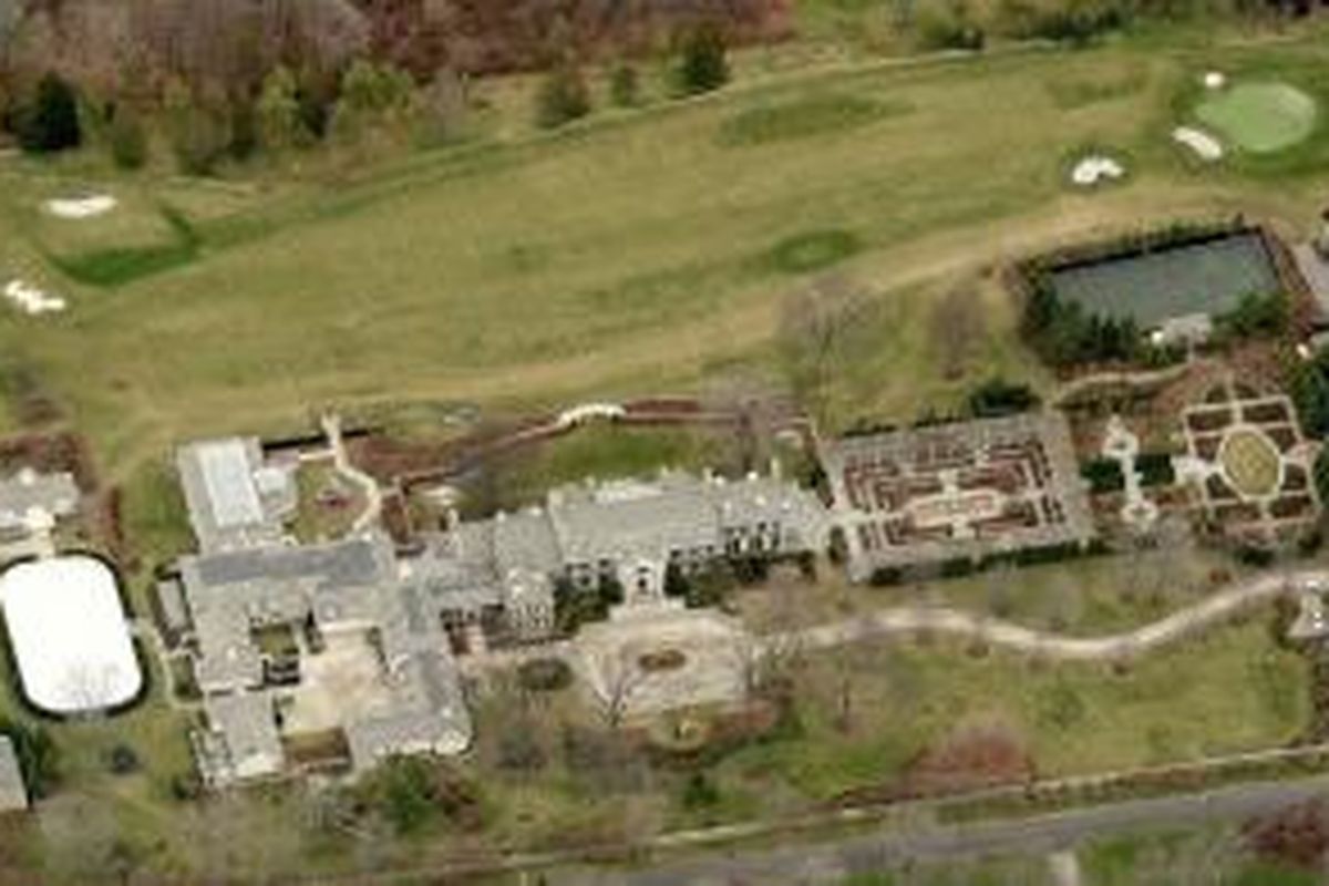 Salah satu koleksi properti Steve Cohen yang berada di kawasan elit Hamptons, New York.