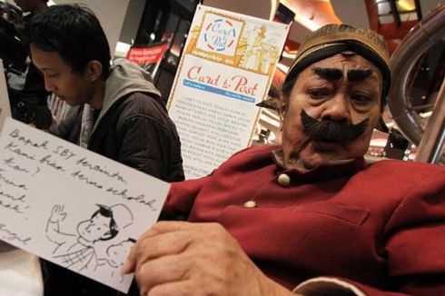 Menapaki Jejak Pak Raden di Gunungan Internasional Mask & Puppets Festival