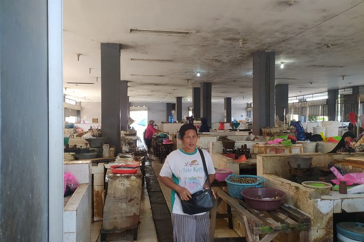 Harga cumi-cumi di Pasar Tambak Lorok Semarang naik