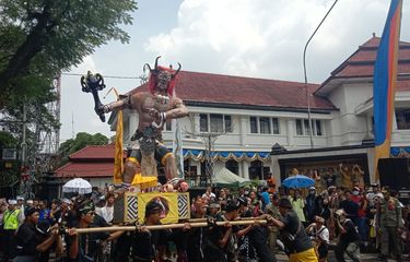 Ratusan Warga Peringati Tawur Agung Kesanga di Malang, 10 Ogoh ...