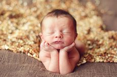 Gemas.. Ini Beberapa Inspirasi Foto “Newborn Baby” yang Bisa Anda Tiru