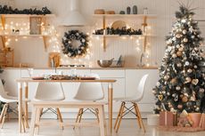 7 Skema Warna Dekorasi Natal yang Meriah dan Bisa Diterapkan di Rumah