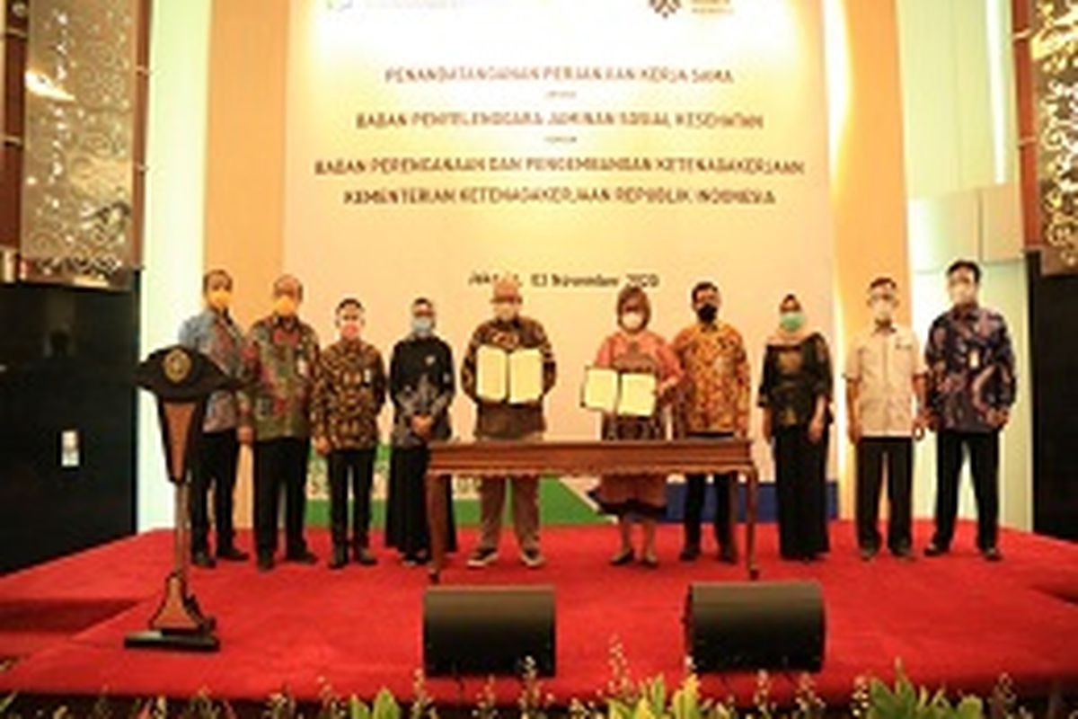 Direktur Perluasan dan Pelayanan Peserta BPJS Kesehatan, Andayani Budi Lestari beserta jajarannya di Jakarta, Selasa (03/11/2020)