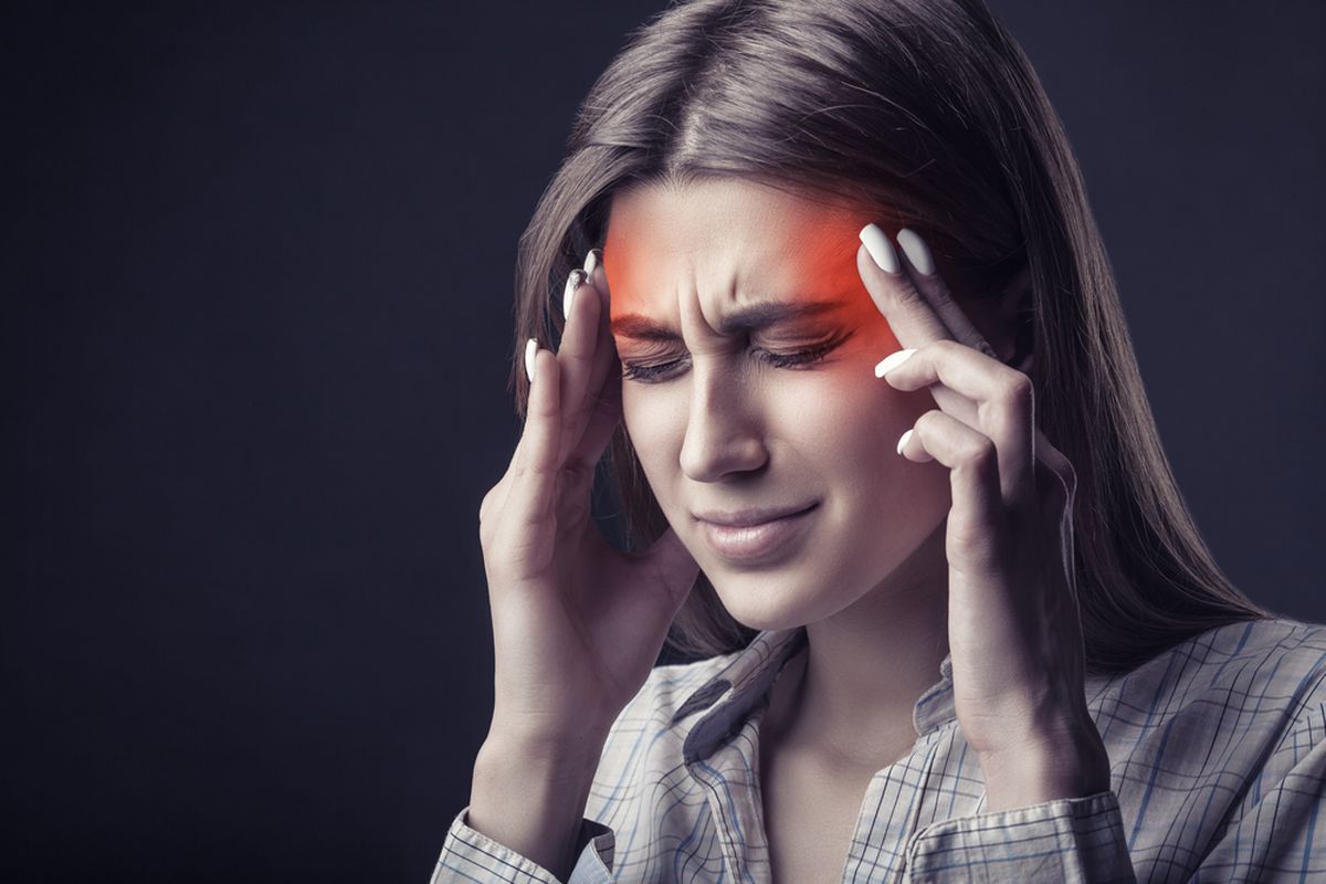Ilustrasi tanda sakit kepala sudah berbahaya. Sakit kepala sangat parah, terjadi mendadak, disertai leher kaku, sampai gangguan saraf bisa jadi tanda sakit kepala sudah berbahaya dan membutuhkan pertolongan medis. 