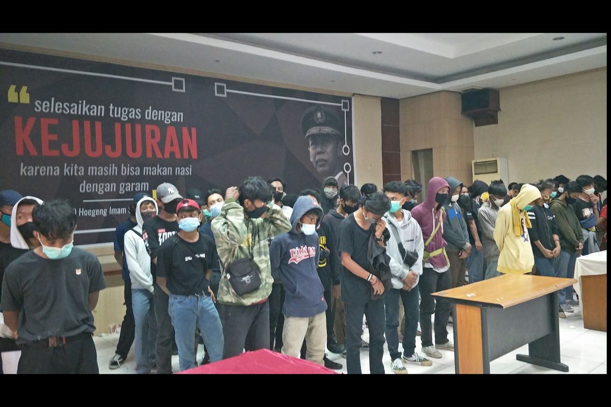 116 pelajar ditangkap di Polres Metro Bekasi Kota, Jumat (10/10/2020).