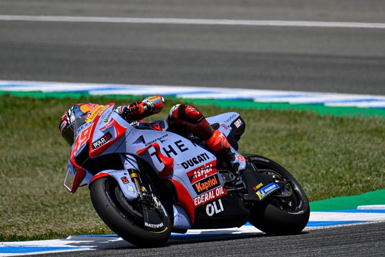 Fabio Di Giannantonio saat berlaga pada MotoGP Spanyol 2022