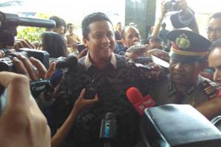 Ketua Bawaslu Muhammad di Gedung KPK, Jakarta, Kamis (8/10/2015).