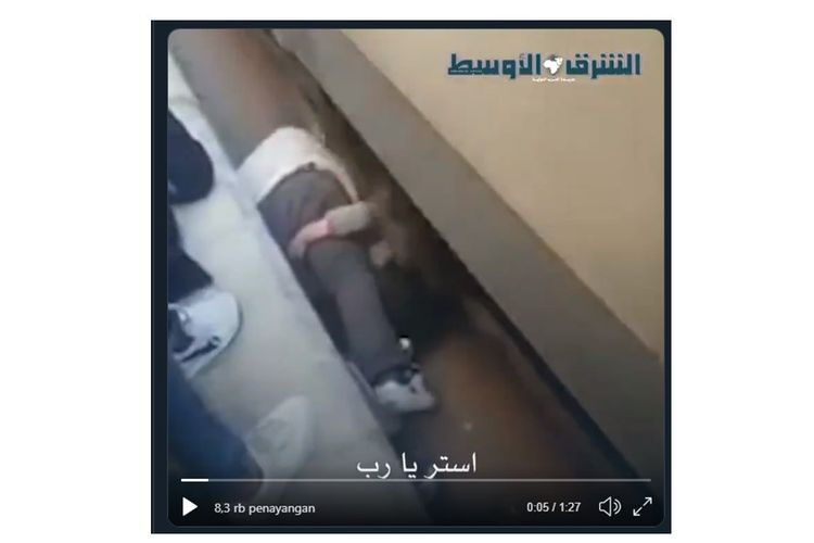 Beredar video seorang ayah di Provinsi Ismailiyah, Mesir berhasil menyelamatkan nyawa anaknya yang hampir terlindas kereta api