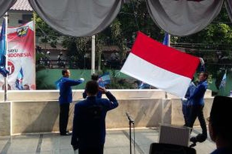 Upacara peringatan HUT ke-14 Partai Demokrat di Kantor DPP Partai Demokrat, Jakarta Pusat, Rabu (9/9/2015).