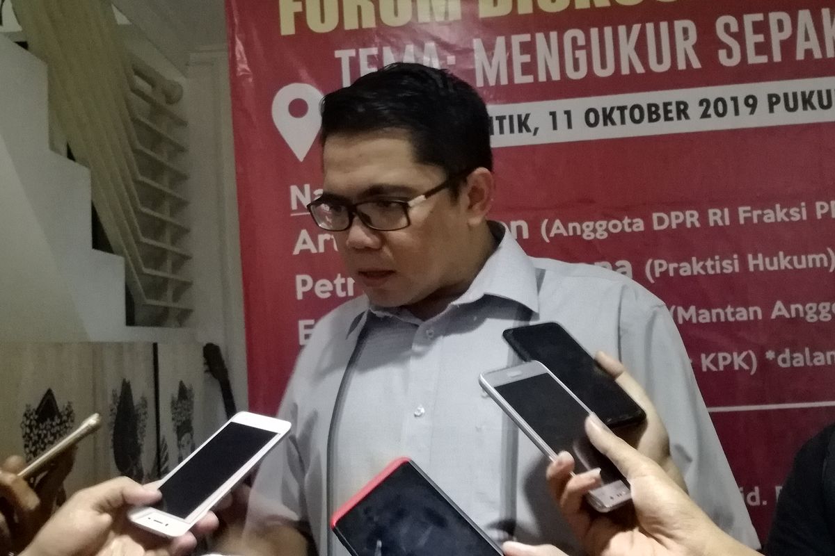 Politikus PDI Perjuangan Arteria Dahlan 