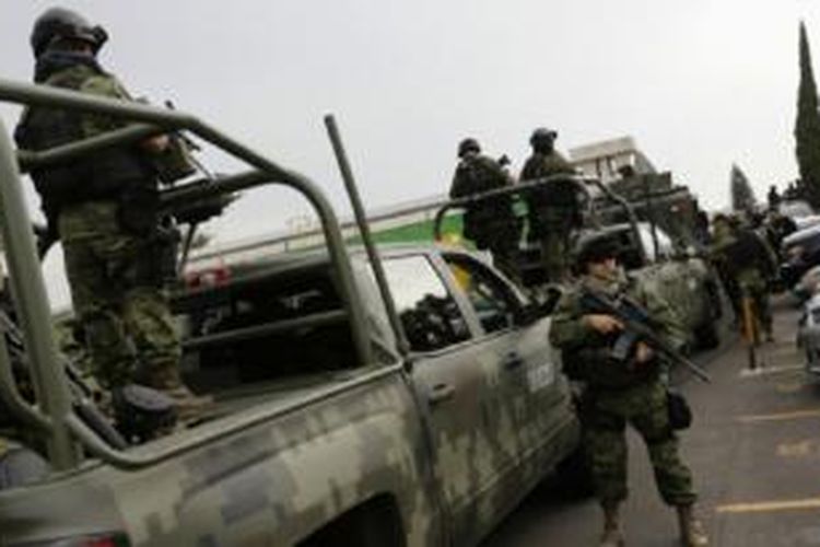Pemerintah Meksiko melancarkan perang melawan kelompok pengedar narkoba.