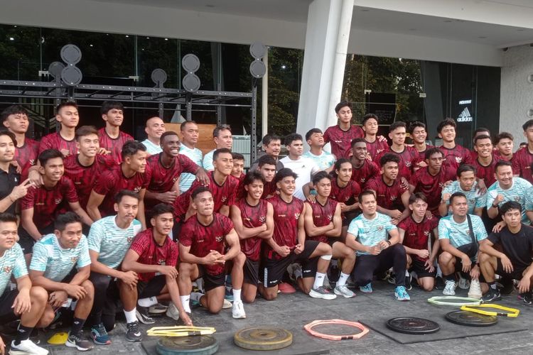 Timnas U20 Indonesia latihan di GBK Empire Fit Club (Ring Road GBK), pada Rabu (15/5/2024)