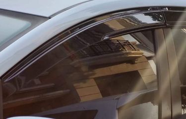 Pentingnya Pasang Talang Air Mobil Saat Musim Hujan