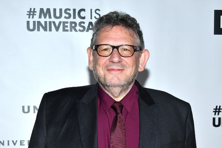 CEO Universal Music Group Sir Lucian Grainge menghadiri pesta usai Grammy Awards yang digelar Universal Music Group di Rolling Greens Nursery, Los Angeles, pada 26 Januari 2020.  