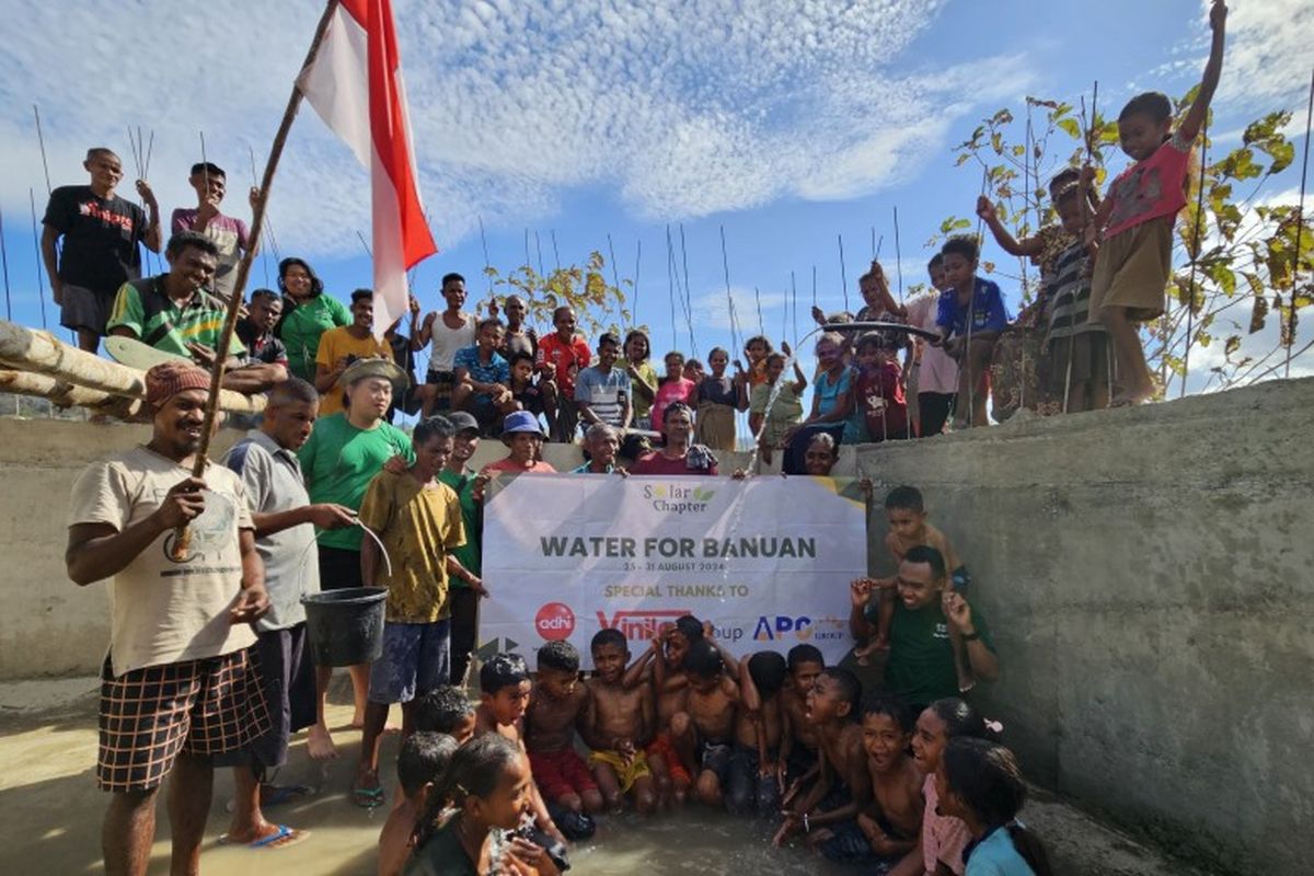 Vinilon Group bersama lembaga nonprofit Solar Chapter menyalurkan bantuan pipa untuk akses air bersih melalui program Water for Banuan 2024 untuk warga Desa Banuan, NTT, yang diselenggarakan pada akhir Agustus 2024. 