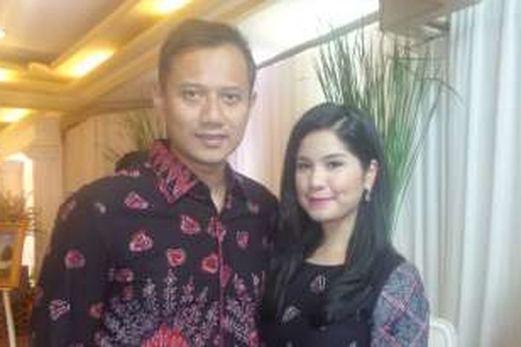 Annisa Pohan dan Agus Harimurti Yudhoyono menghadiri acara khitanan putra bungsu Eko Patrio dan Viona di Balai Sudirman, Tebet, Jakarta Selatan, Sabtu (3/12/2016).