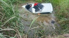 Tergelincir Saat Mendahului, Mobil Avanza di Sergai Masuk Sungai, 2 Orang Tewas