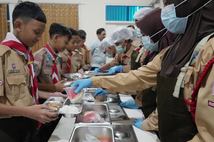 Gerindra: Di Jakarta, Orang Heboh Tolak MBG, di Daerah Justru Berharap Kebagian