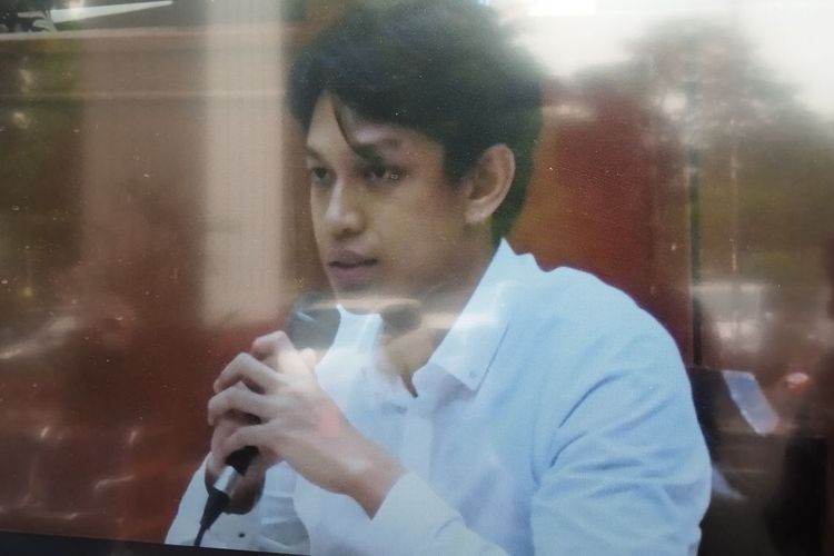 Gaga Muhammad saat diperiksa sebagai terdakwa atas kasus kecelakaan lalu lintas di Pengadilan Negeri (PN) Jakarta Timur Kamis (29/12/2021).  