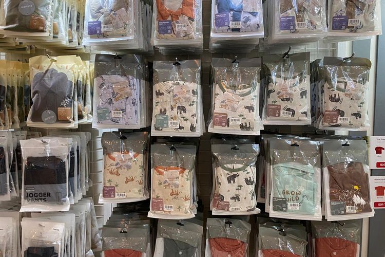 Produk Little Palmerhaus di Indonesia Fashion Week 2024, JCC Senayan, Jakarta Pusat, Rabu (27/03/2024).