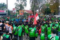 Driver Ojol di Garut Demo Tolak Kenaikan BBM, Juga Minta Potongan Aplikator Diturunkan