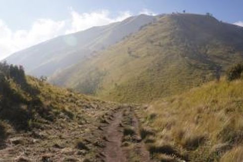 Pendaki Gunung Merbabu Diimbau Waspada Hujan Badai jelang Tahun Baru