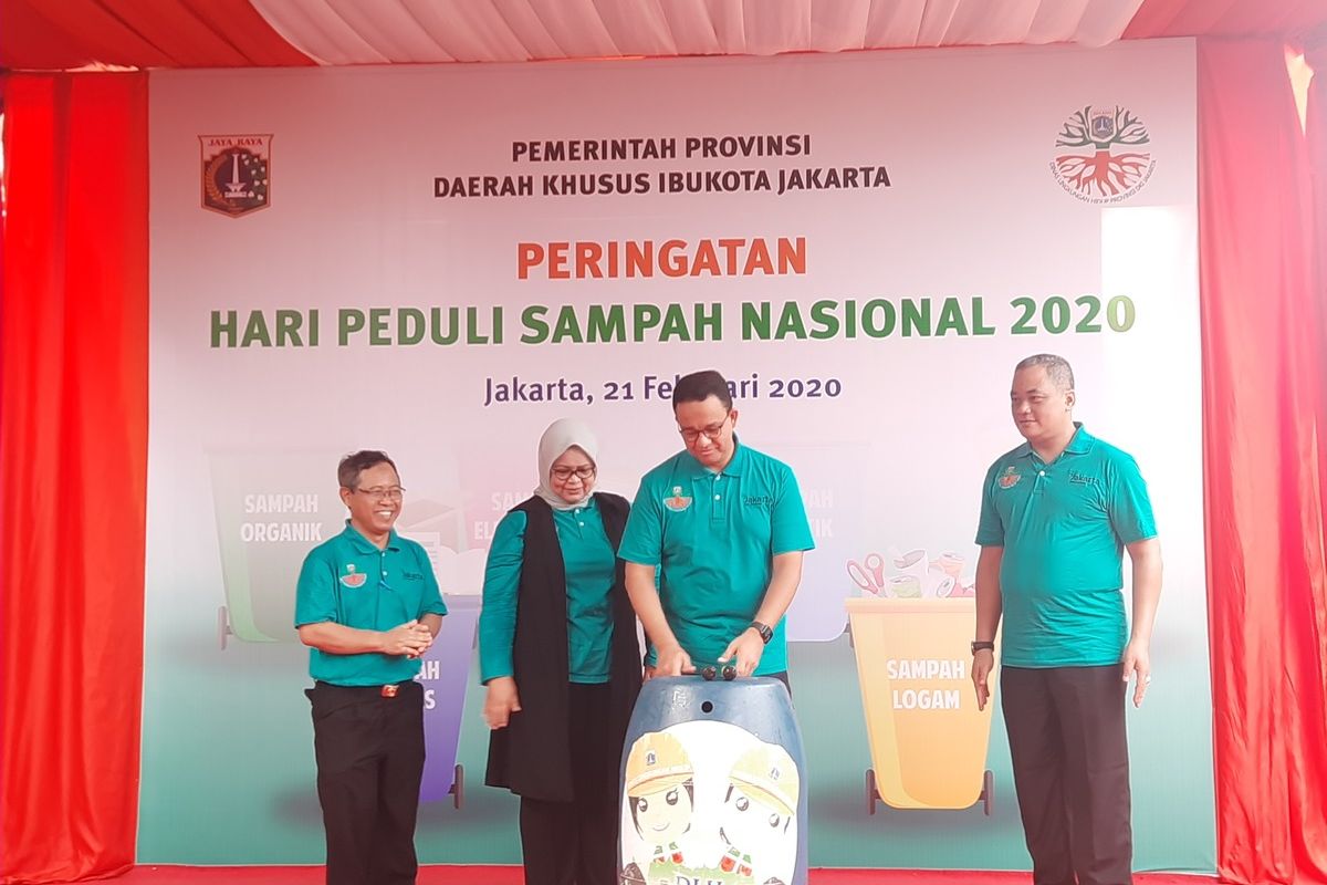 Gubernur DKI Jakarta Anies Baswedan saat menghadiri Hari Peringatan Peduli Sampah Nasional di Cempaka Putih Timur, Jakarta Pusat, Jumat (21/2/2020)