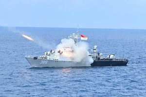 TNI AL Gelar Latihan Gabungan di Karimun Jawa, Libatkan 20 Kapal Perang dan Tembakkan Rudal