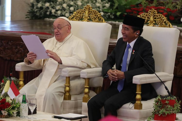 Pengamat Sebut Penunjukan Jokowi ke Vatikan Pilihan Strategis, Bukan Sekadar Simbolik