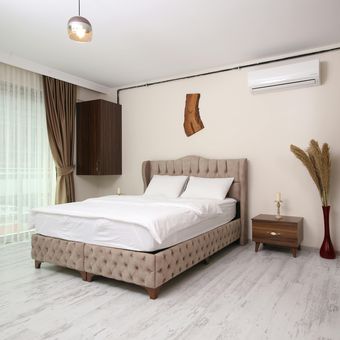 Ilustrasi tempat tidur.