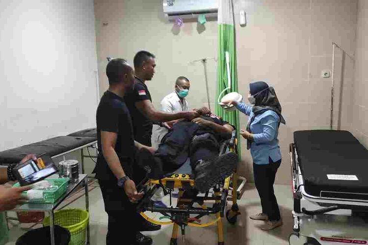 Bripka Jumhardiansyah (38), saat menjalani perawatan di rumah sakit, Selasa (23/5/2023).